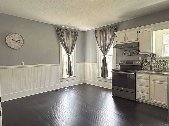 409 Butcher Boulevard, Loogootee, IN 47553