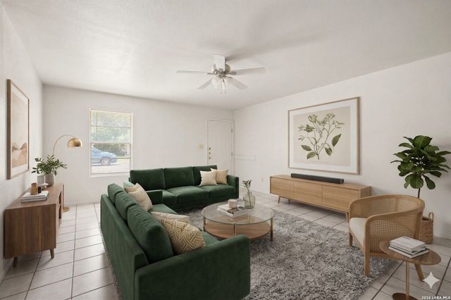 1118 W Goodwin, Pleasanton, TX 78064