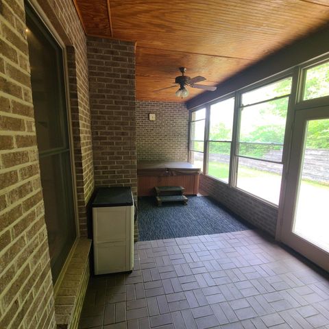 1710 Valley Drive, Fort Wright, KY 41017