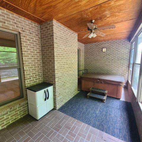 1710 Valley Drive, Fort Wright, KY 41017