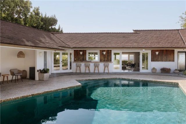 4173 Regal Oak, Encino, CA 91436