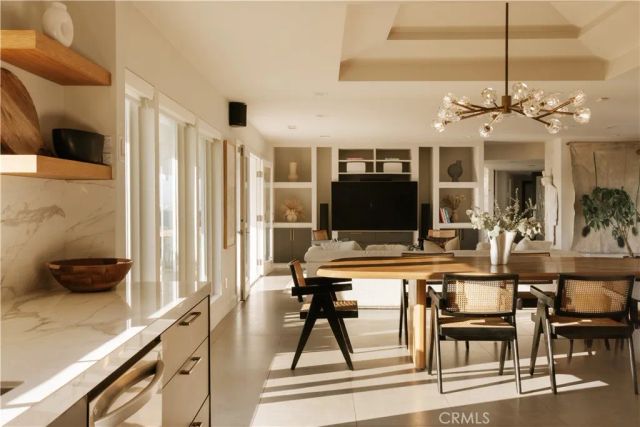 4173 Regal Oak, Encino, CA 91436