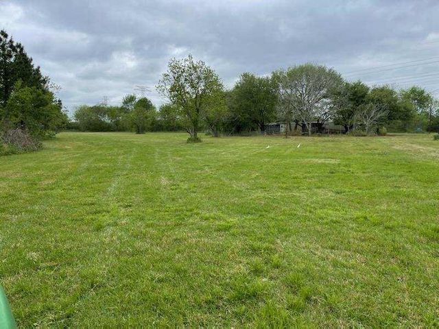 6602 Clara Lane, Rosharon, TX 77583