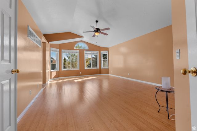 1447 E EDGECLIFF DR, Sandy, UT 84092