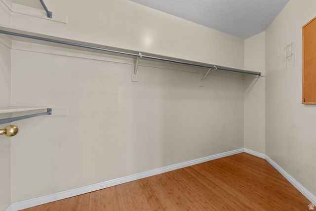 1447 E EDGECLIFF DR, Sandy, UT 84092