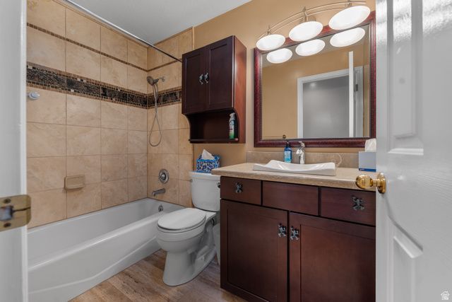 1447 E EDGECLIFF DR, Sandy, UT 84092