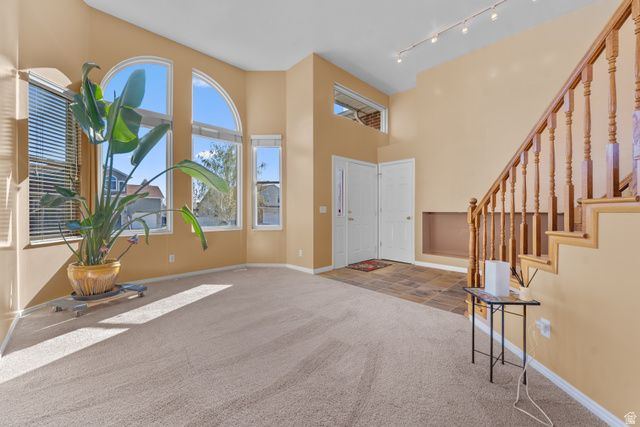 1447 E EDGECLIFF DR, Sandy, UT 84092