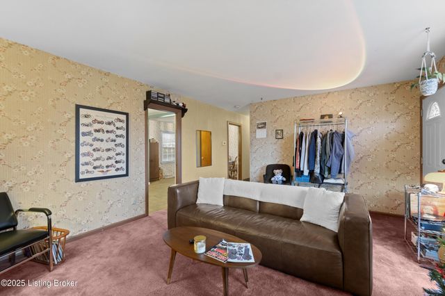 5307 Grant Line Rd, New Albany, IN 47150