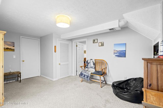 5307 Grant Line Rd, New Albany, IN 47150