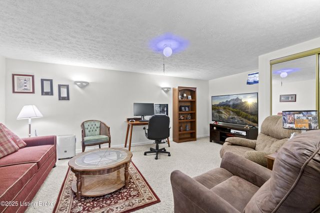 5307 Grant Line Rd, New Albany, IN 47150