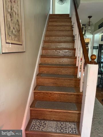 7910 OLD YORK RD, Elkins Park, PA 19027