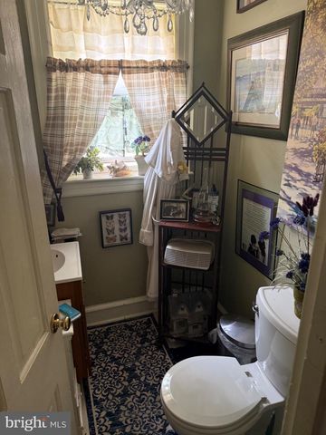 7910 OLD YORK RD, Elkins Park, PA 19027