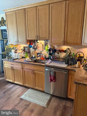 7910 OLD YORK RD, Elkins Park, PA 19027