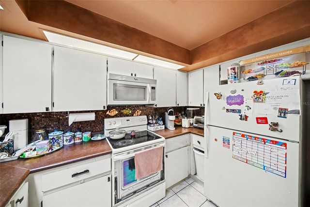2700 NEBRASKA AVENUE 2-205, Palm Harbor, FL 34684