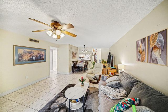 2700 NEBRASKA AVENUE 2-205, Palm Harbor, FL 34684