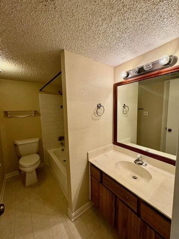 250 El Dorado Blvd Boulevard 302, Houston, TX 77598