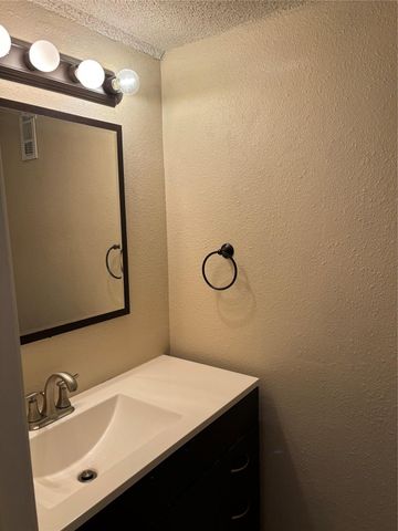 250 El Dorado Blvd Boulevard 302, Houston, TX 77598