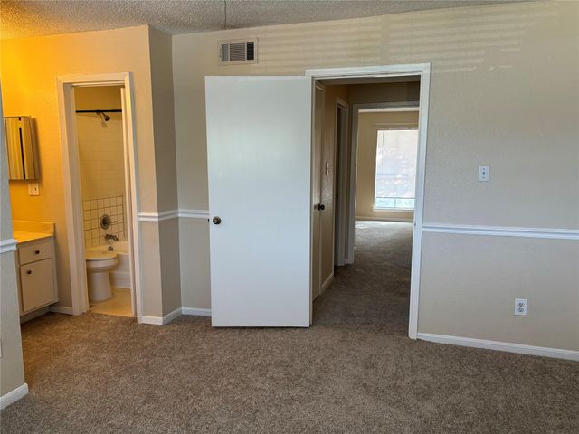 250 El Dorado Blvd Boulevard 302, Houston, TX 77598