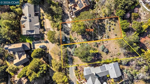 7033 Buckingham Blvd, Berkeley, CA 94705