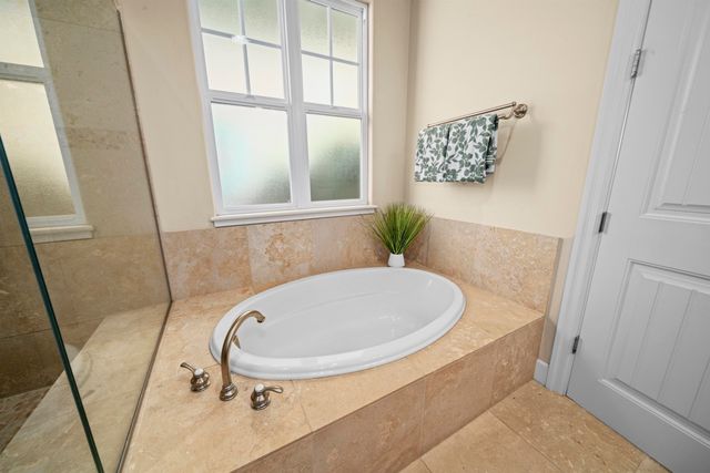 641 Hihimanu St, Kihei, HI 96753