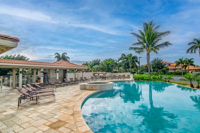 641 Hihimanu St, Kihei, HI 96753