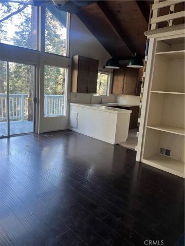 807 Sierra Vista, Twin Peaks, CA 92391
