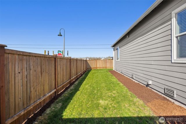 655 S Knowles Street, Buckley, WA 98321