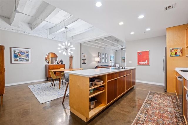 21 W 10th Street 7D, Kansas City, MO 64105