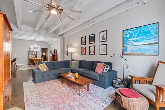 21 W 10th Street 7D, Kansas City, MO 64105