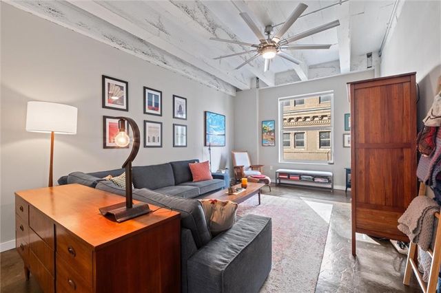 21 W 10th Street 7D, Kansas City, MO 64105