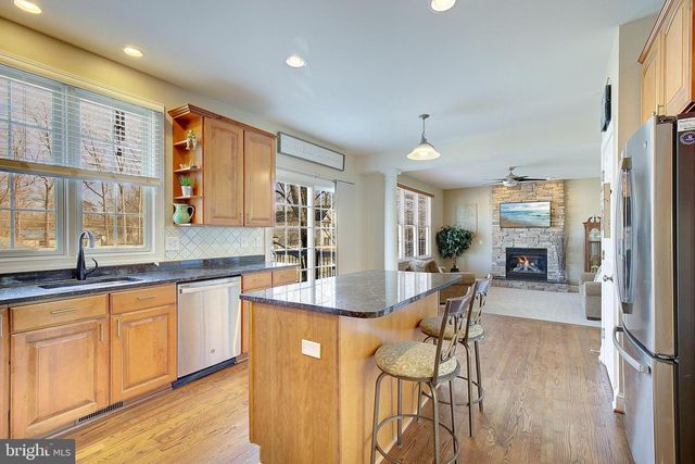 3325 CEDAR DR, Edgewater, MD 21037