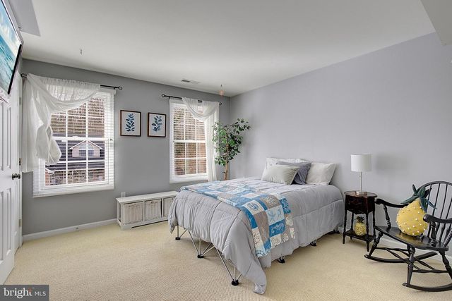 3325 CEDAR DR, Edgewater, MD 21037