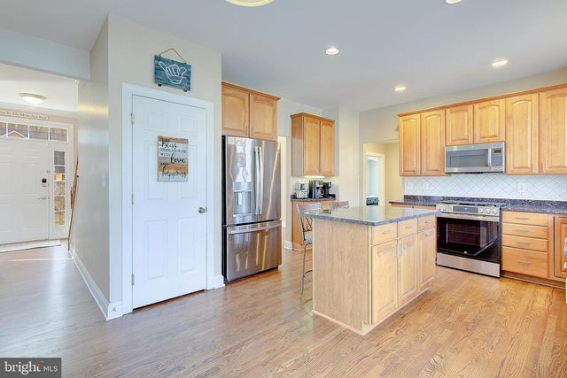 3325 CEDAR DR, Edgewater, MD 21037