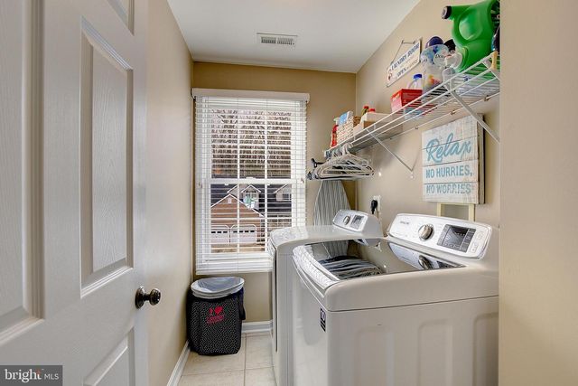 3325 CEDAR DR, Edgewater, MD 21037