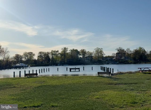 3325 CEDAR DR, Edgewater, MD 21037