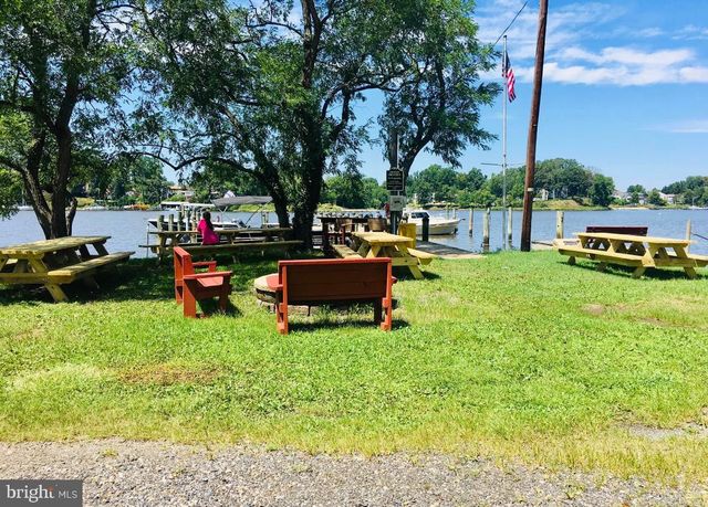 3325 CEDAR DR, Edgewater, MD 21037