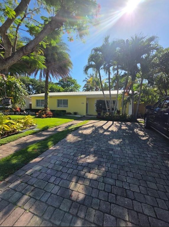 8040 SW 63rd Place, Miami, FL 33143