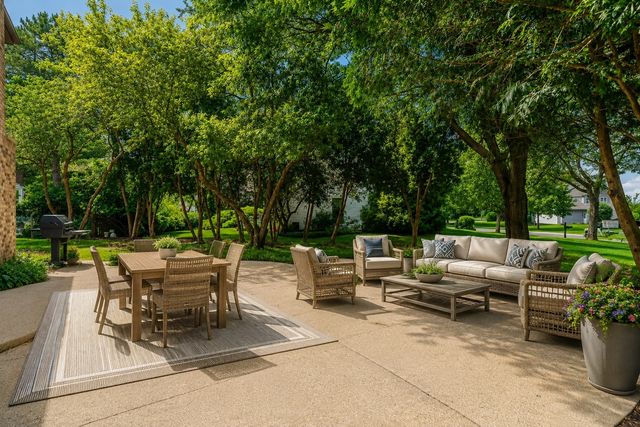 408 W Foxdale Lane, Arlington Heights, IL 60004