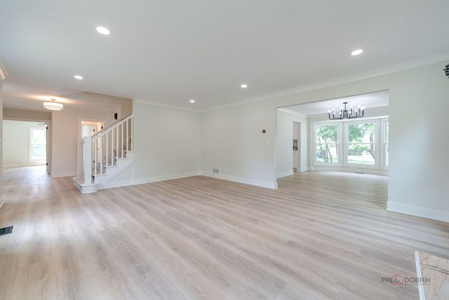 408 W Foxdale Lane, Arlington Heights, IL 60004