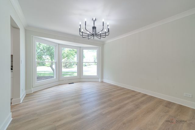 408 W Foxdale Lane, Arlington Heights, IL 60004