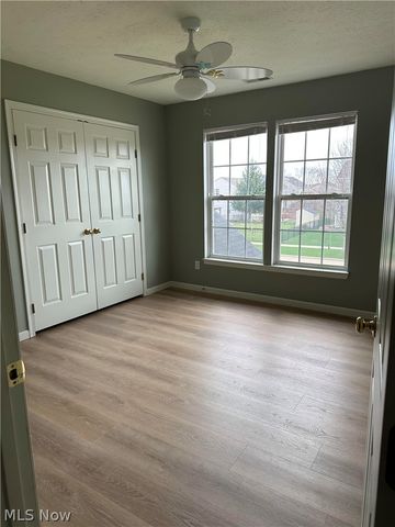 82 Stonesthrow Drive, Berea, OH 44017