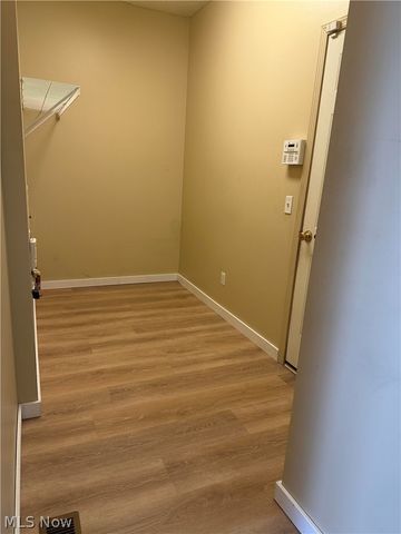 82 Stonesthrow Drive, Berea, OH 44017