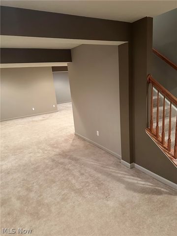 82 Stonesthrow Drive, Berea, OH 44017