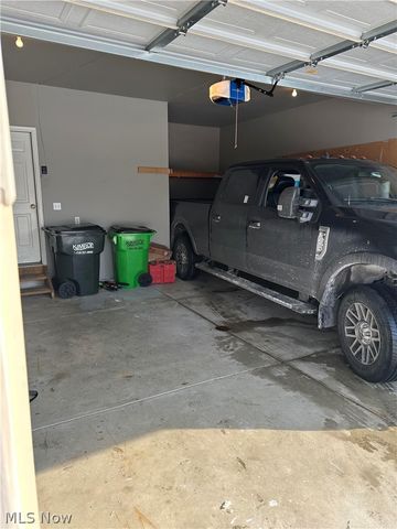 82 Stonesthrow Drive, Berea, OH 44017