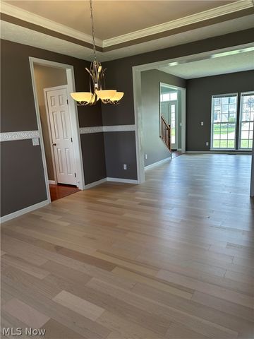 82 Stonesthrow Drive, Berea, OH 44017