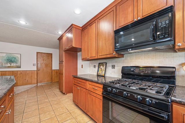 5241 Ridgegate Way, Fair Oaks, CA 95628