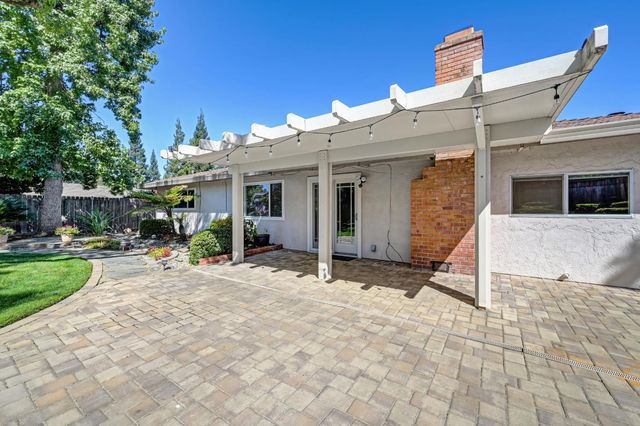 5241 Ridgegate Way, Fair Oaks, CA 95628