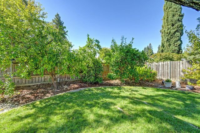 5241 Ridgegate Way, Fair Oaks, CA 95628
