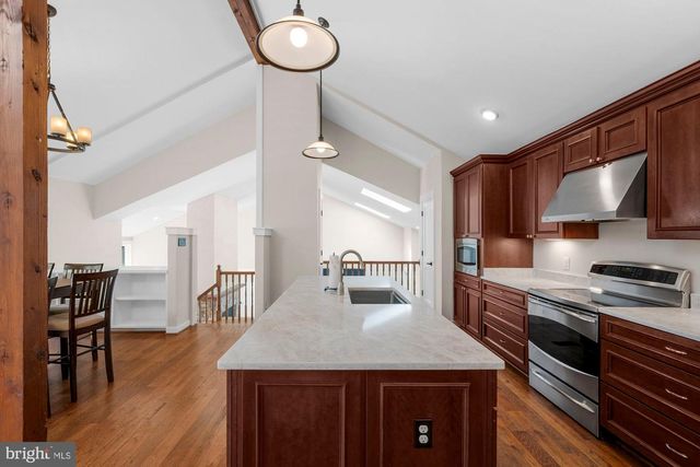 1316 ALPS DR, Mclean, VA 22102