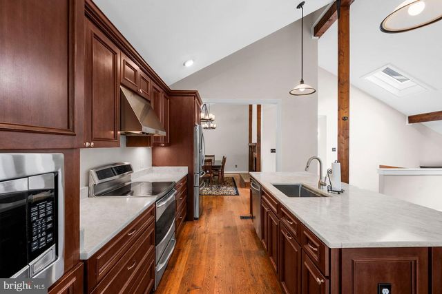 1316 ALPS DR, Mclean, VA 22102